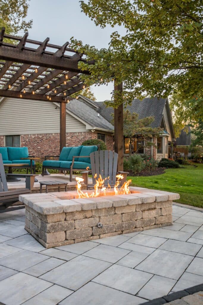 Swan Lake - BPI Outdoor Living