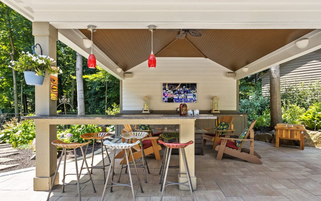 Incorporating Shade into Outdoor Living Space Design: Creative Ideas and Examples