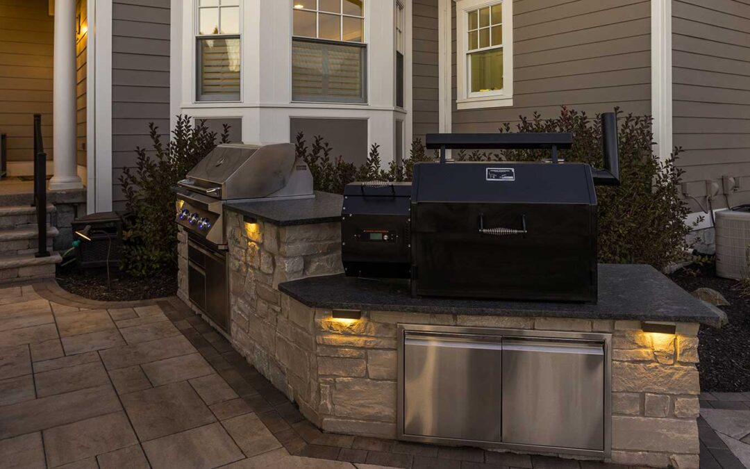 Maximize Your Backyard’s Potential: 5 Custom Outdoor Kitchen Design Tips for the Ultimate Transformation