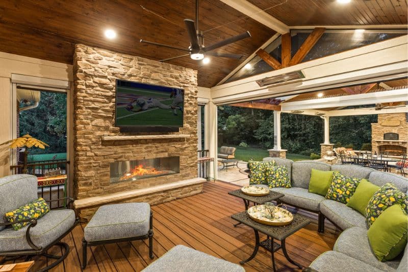 Maximizing Your Outdoor Living: The Ultimate Guide to Covered Entertainment Areas