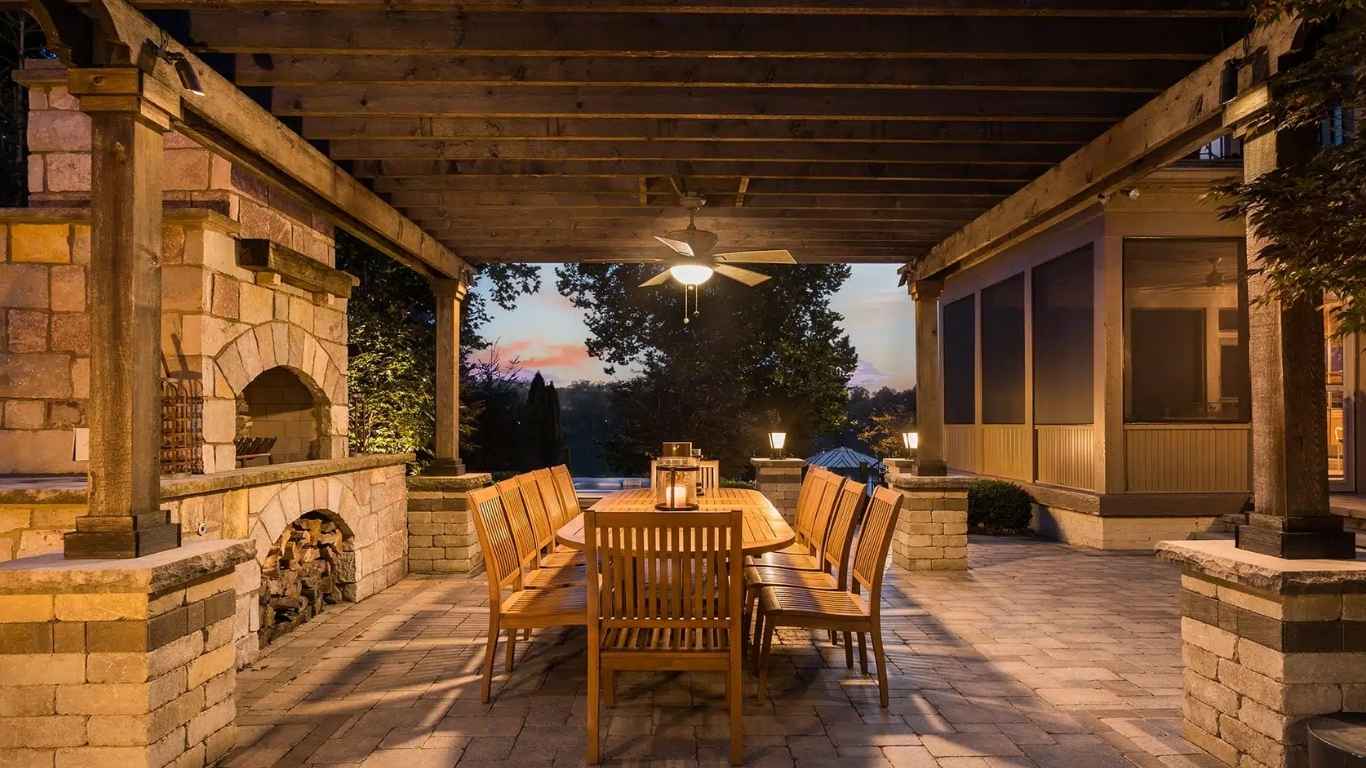 crystal lake project outdoor kitchen & patio